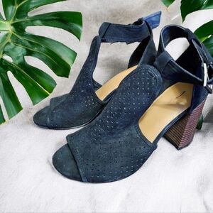 Womens Universal Thread Heals